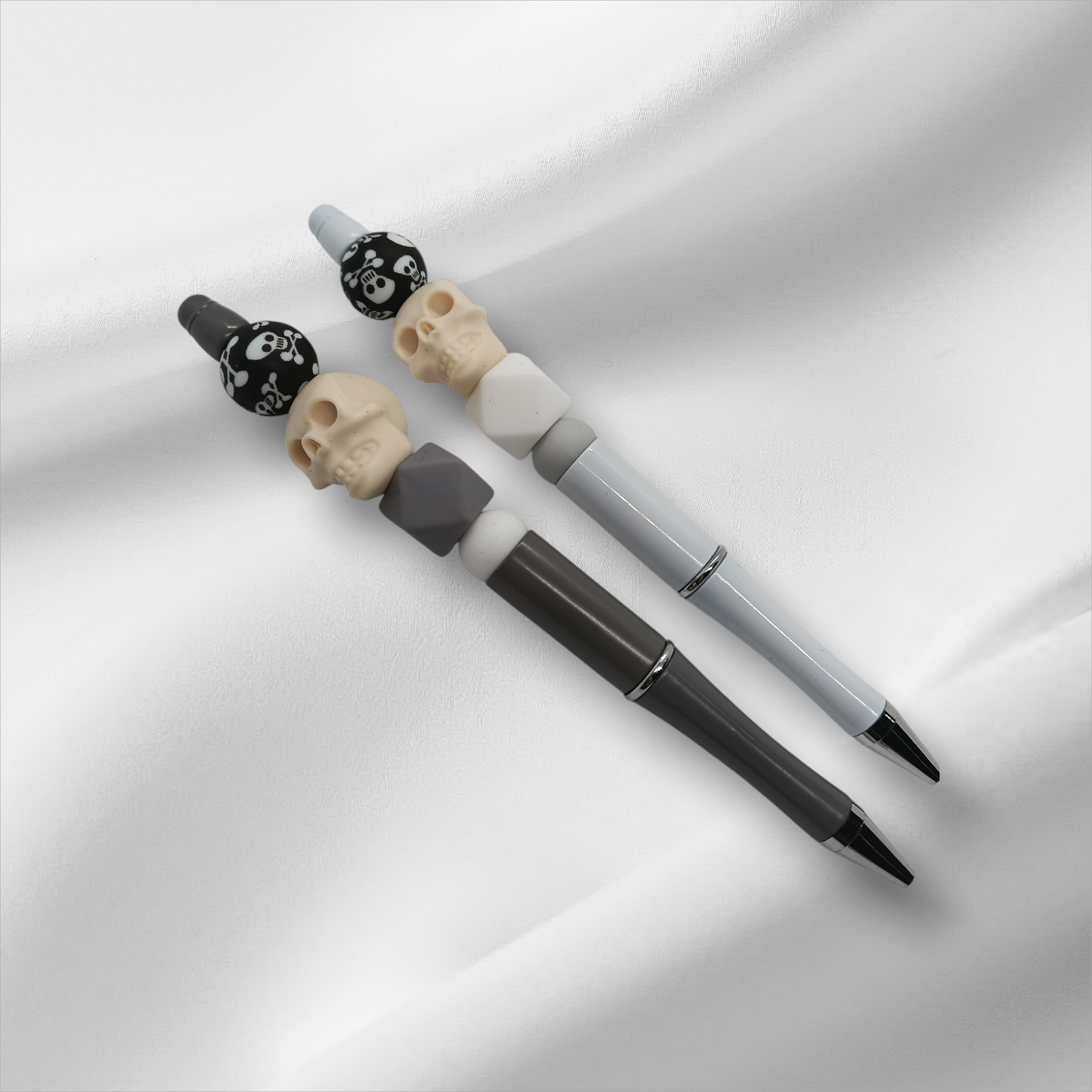 3D Skull Beaded Pen -Dark Grey/White