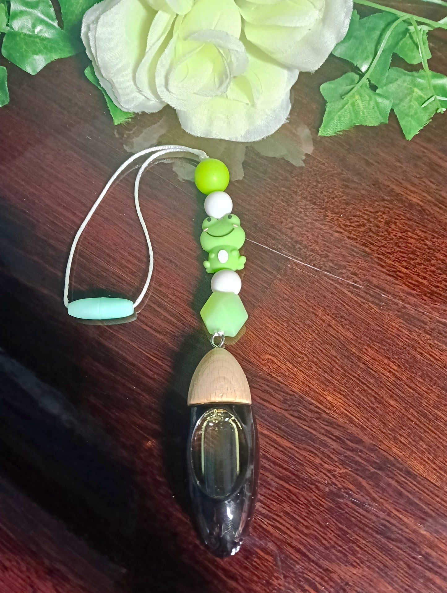 Frog Beaded Hanging Diffuser