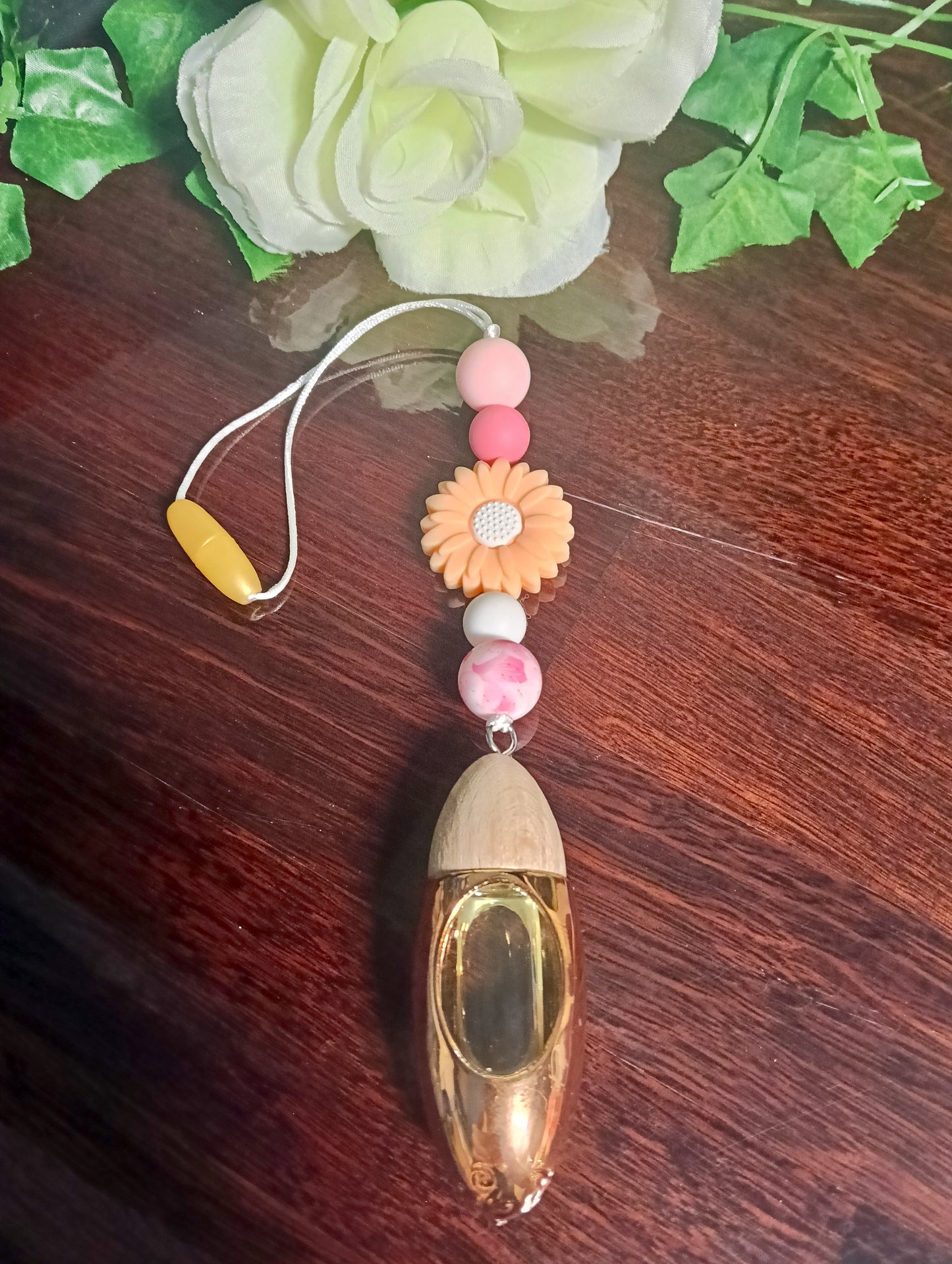 Peach flower Beaded Hanging Diffuser